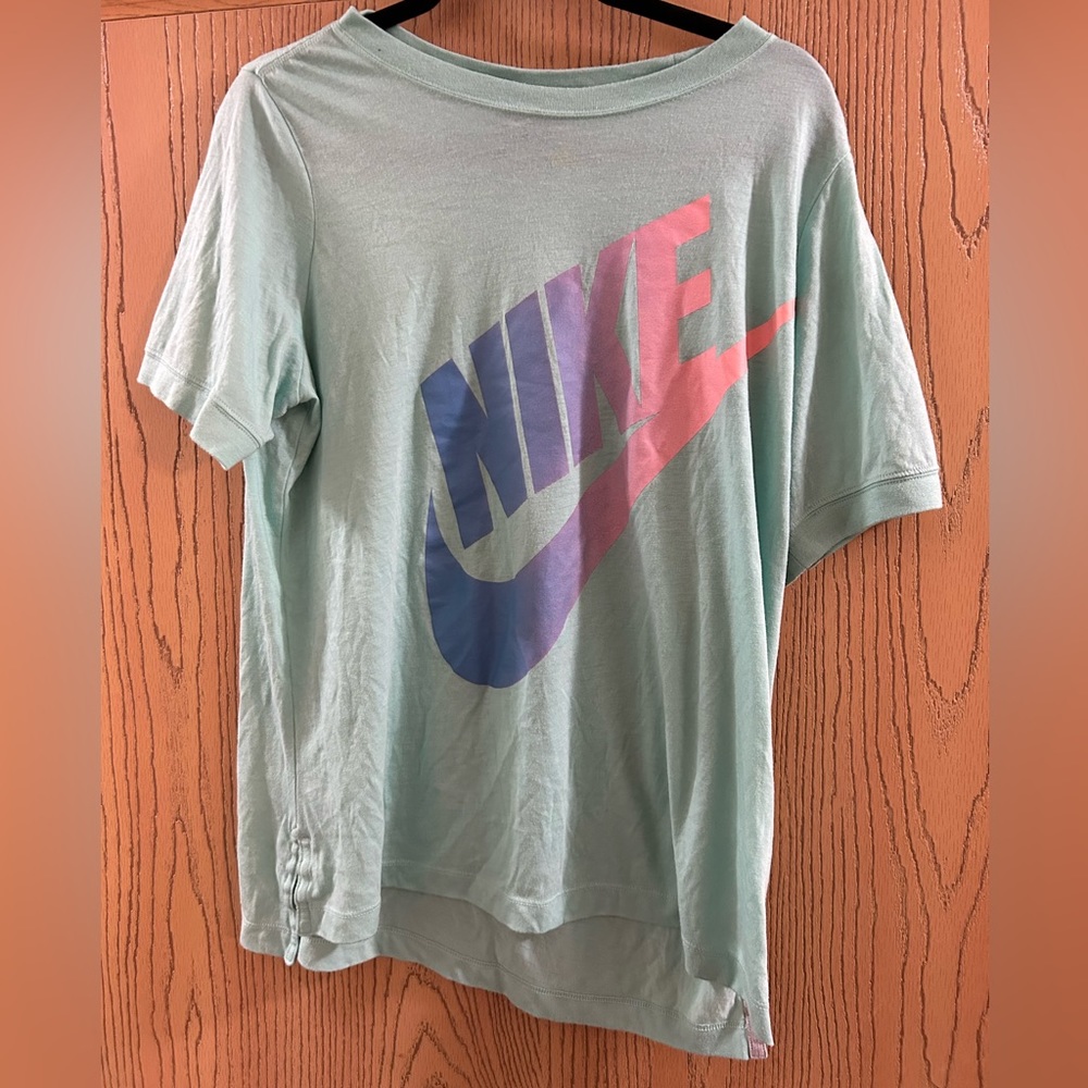 Nike T shirt Large